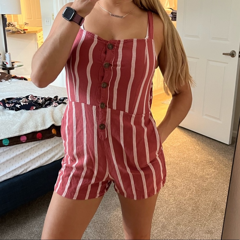Love tree M red and white striped tank top romper